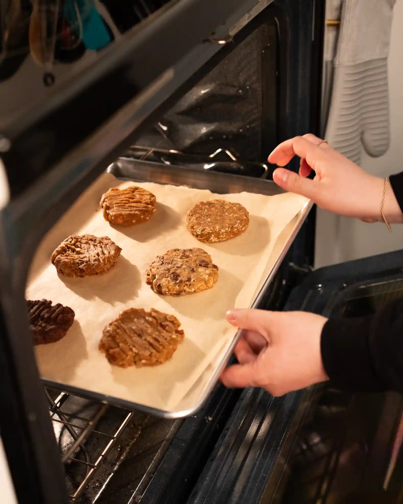Artisan Honey Peanut Butter Cookie Pucks (Wholesale)