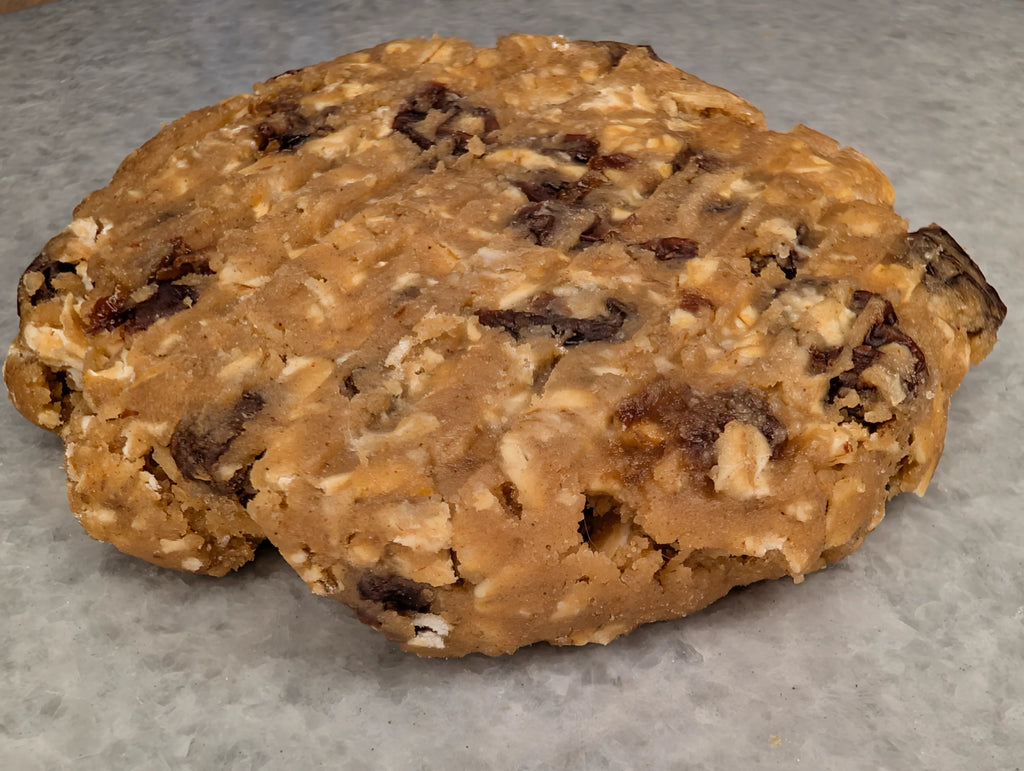 Oatmeal Golden Harvest with Raisins Cookie Pucks 48 Unit IQF Case (Wholesale)